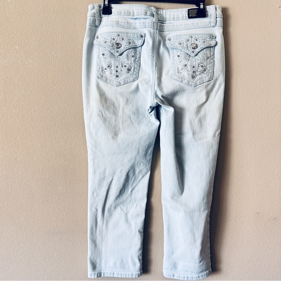 Earl Jean Light Wash Straight Leg Embellished Stretch Denim Jeans Size 8 - Picture 4 of 7